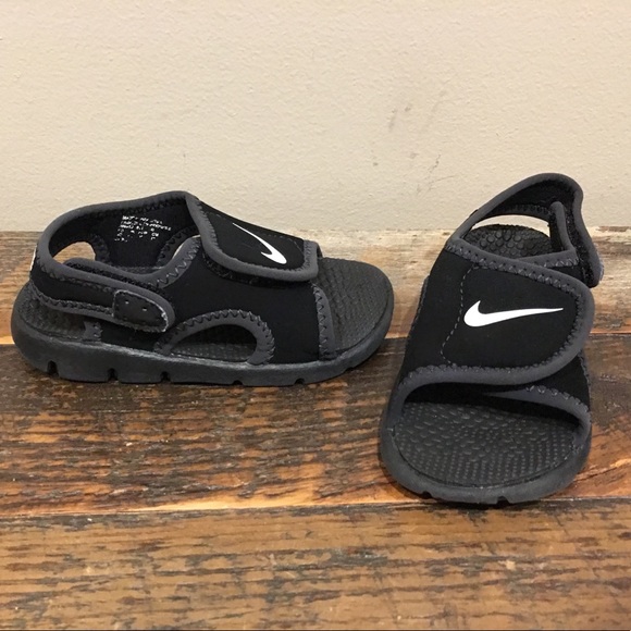 6c nike sandals